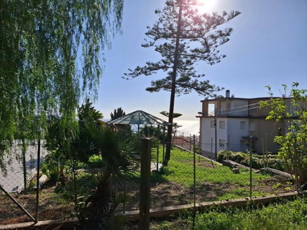 casa indipendente in vendita a Sanremo