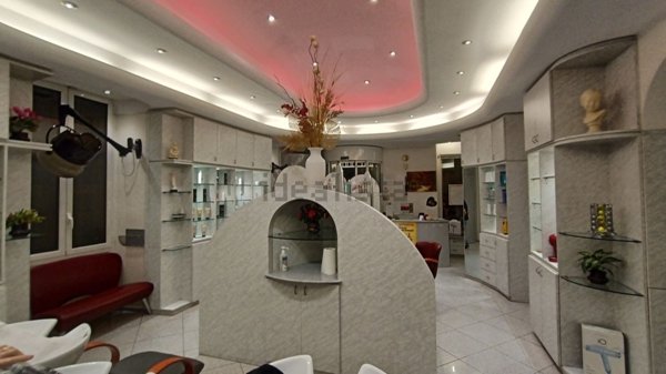 negozio in vendita a Sanremo