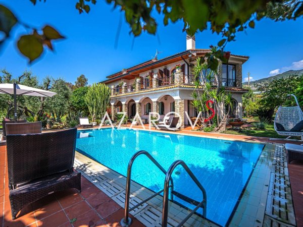 casa indipendente in vendita a Sanremo