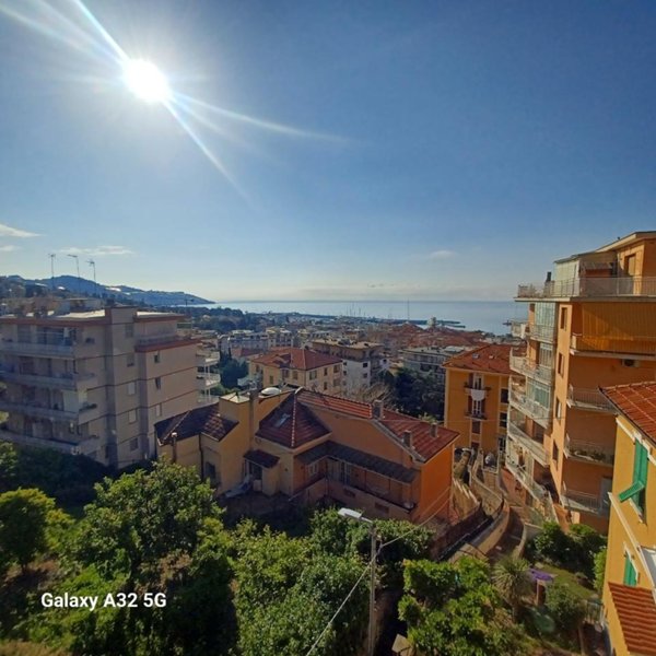 casa indipendente in vendita a Sanremo
