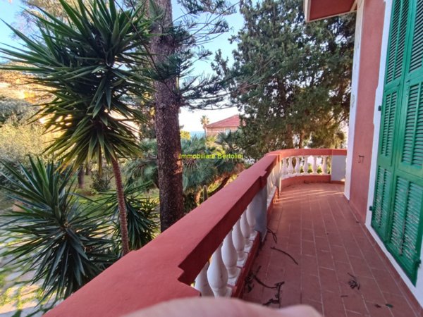 casa indipendente in vendita a Sanremo