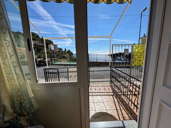 appartamento in vendita a Sanremo in zona Poggio