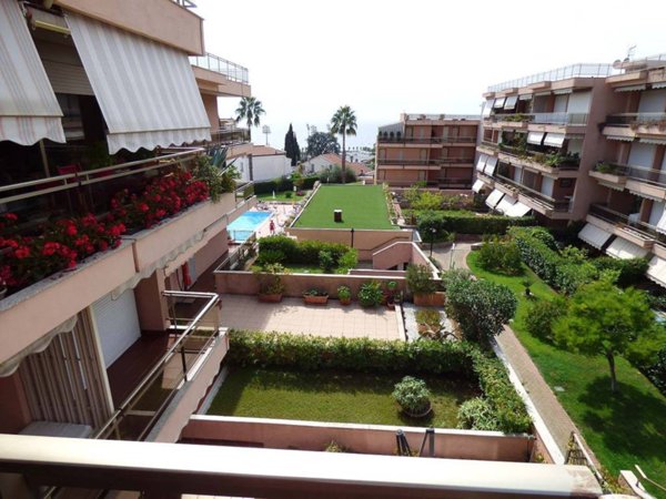 appartamento in vendita a Sanremo in zona Coldirodi