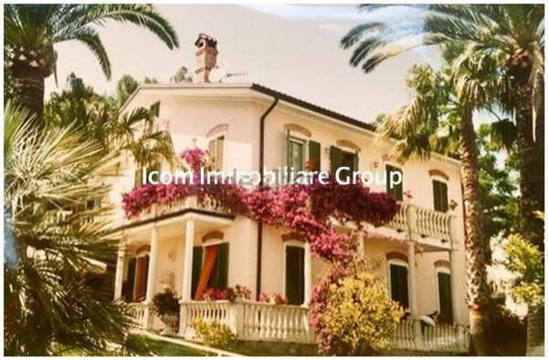 casa indipendente in vendita a Sanremo