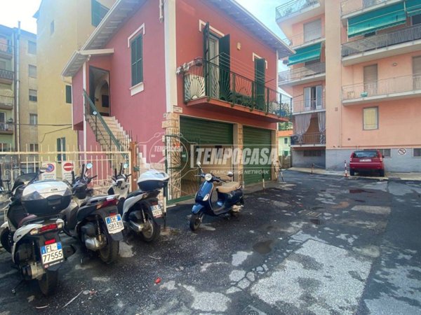 casa indipendente in vendita a Sanremo