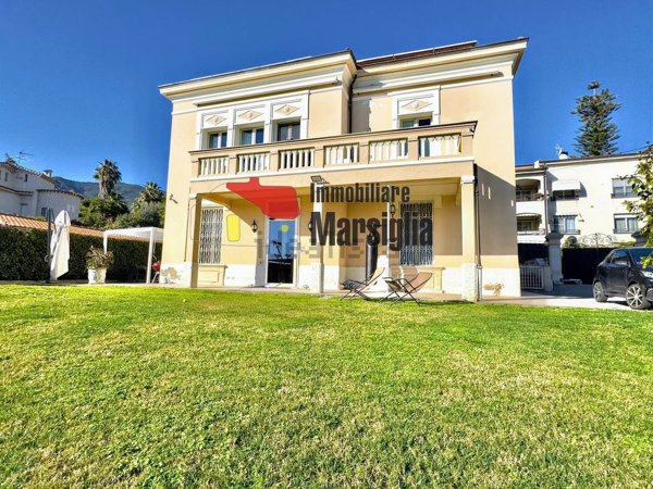 casa indipendente in vendita a Sanremo