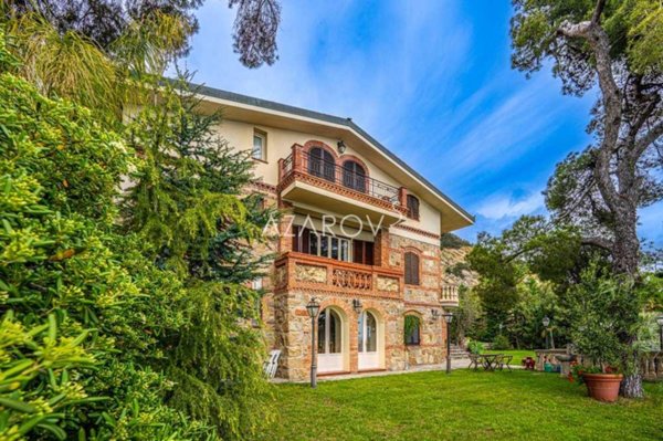 casa indipendente in vendita a Sanremo