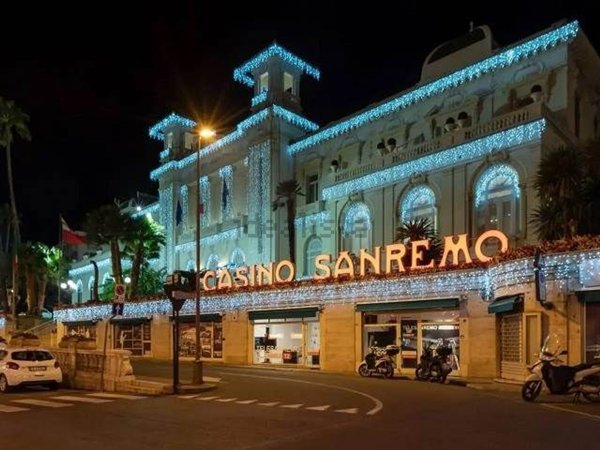 negozio in vendita a Sanremo