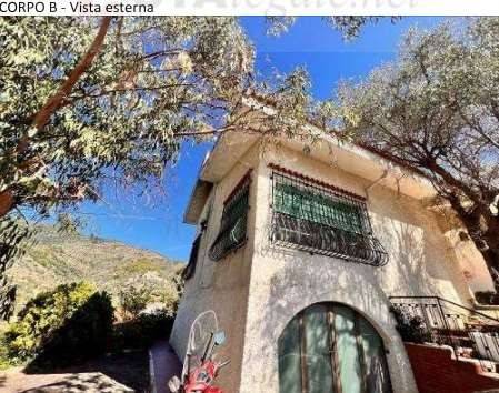 casa indipendente in vendita a Sanremo