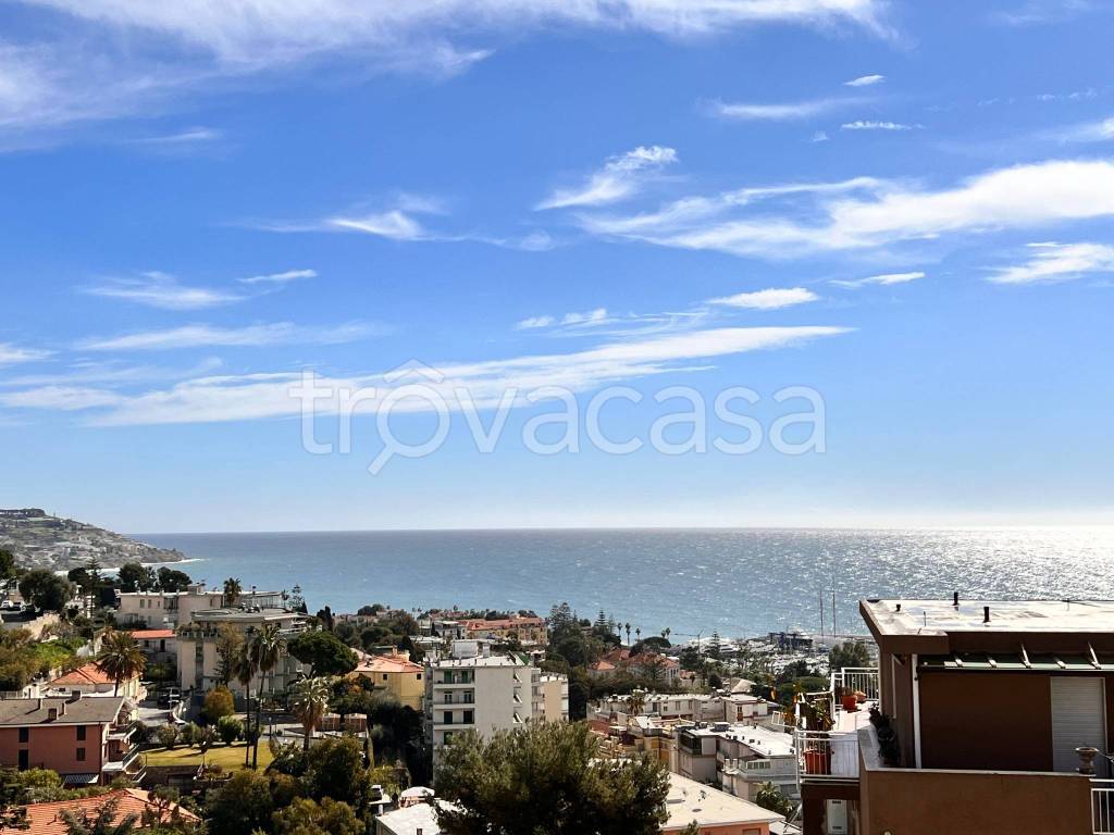 appartamento in vendita a Sanremo