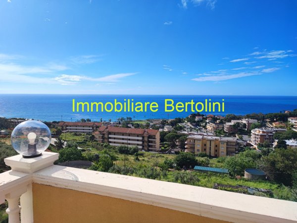 casa indipendente in vendita a Sanremo