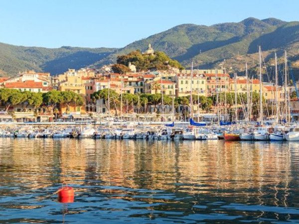 casa indipendente in vendita a Sanremo