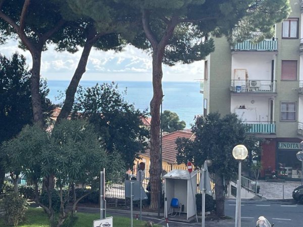 casa indipendente in vendita a Sanremo
