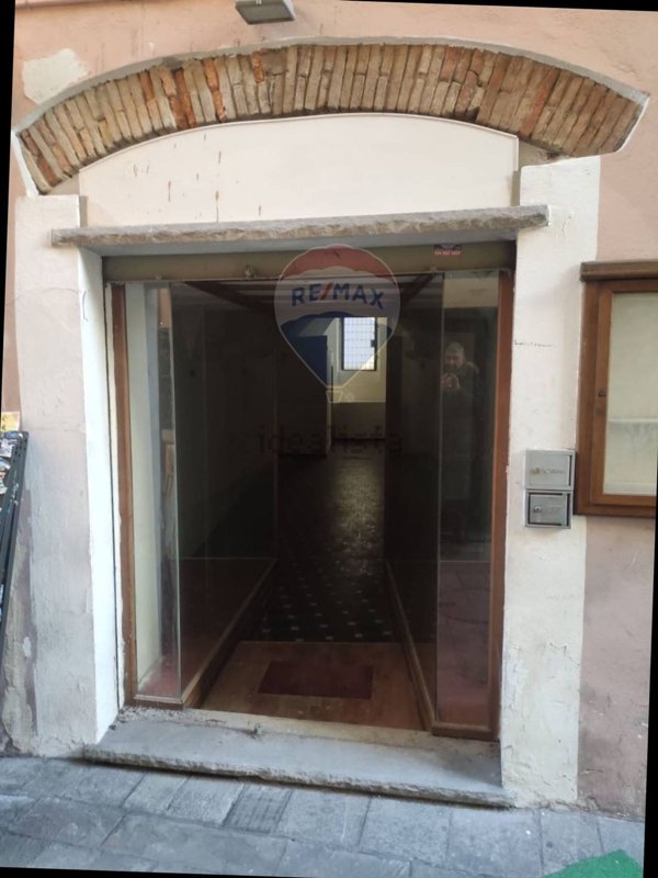 negozio in vendita a Sanremo