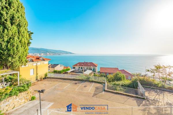 negozio in vendita a Sanremo in zona Bussana