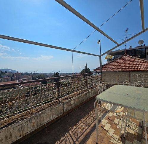 casa indipendente in vendita a Sanremo