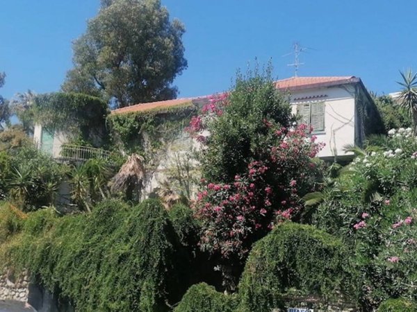 casa indipendente in vendita a Sanremo