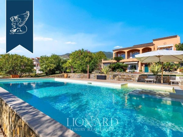 casa indipendente in vendita a Sanremo