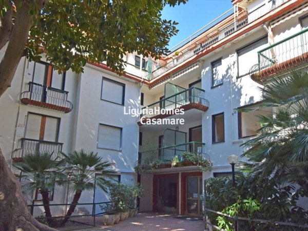 appartamento in vendita a Sanremo in zona Poggio