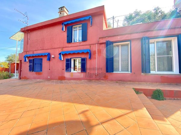 casa indipendente in vendita a Sanremo