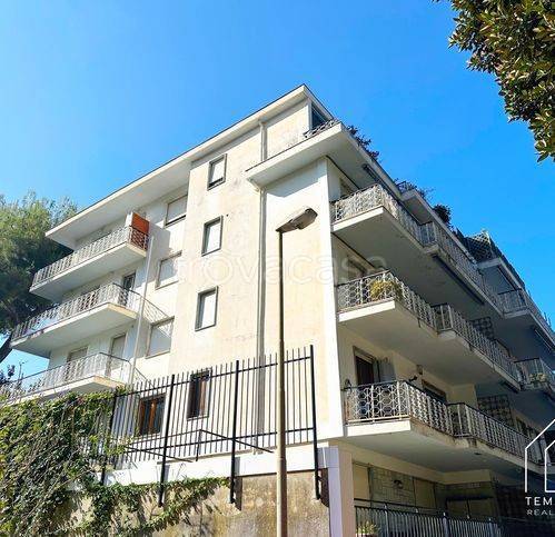 appartamento in vendita a Sanremo in zona Poggio