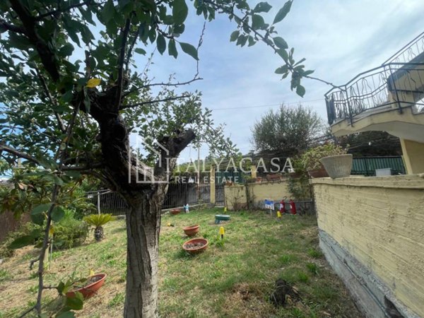 casa indipendente in vendita a Sanremo in zona Poggio