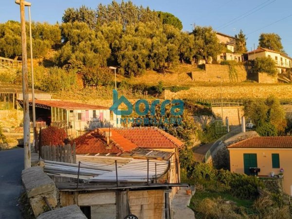 casa indipendente in vendita a Sanremo