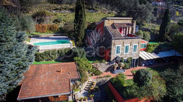 casa indipendente in vendita a Sanremo