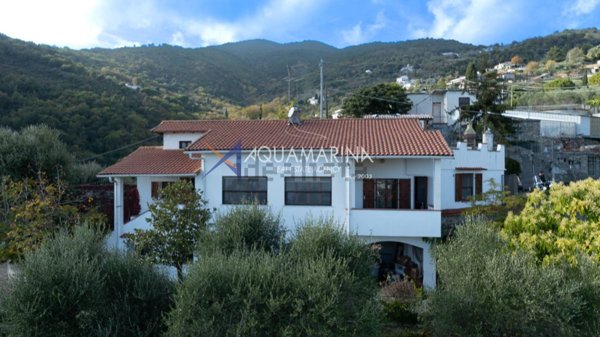 casa indipendente in vendita a Sanremo