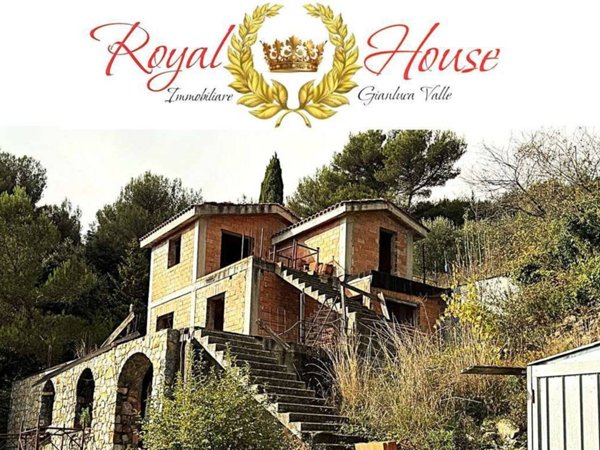 casa indipendente in vendita a Sanremo