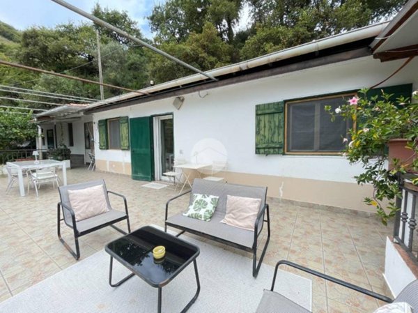 casa indipendente in vendita a Sanremo in zona San Romolo