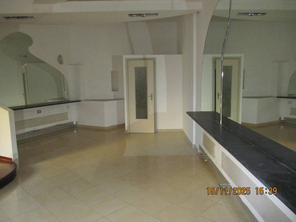 negozio in vendita a Sanremo