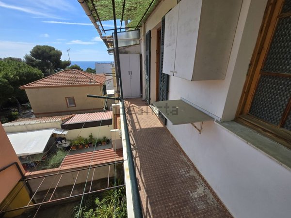 appartamento in vendita a Sanremo in zona Bussana