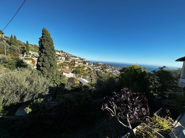 casa indipendente in vendita a Sanremo