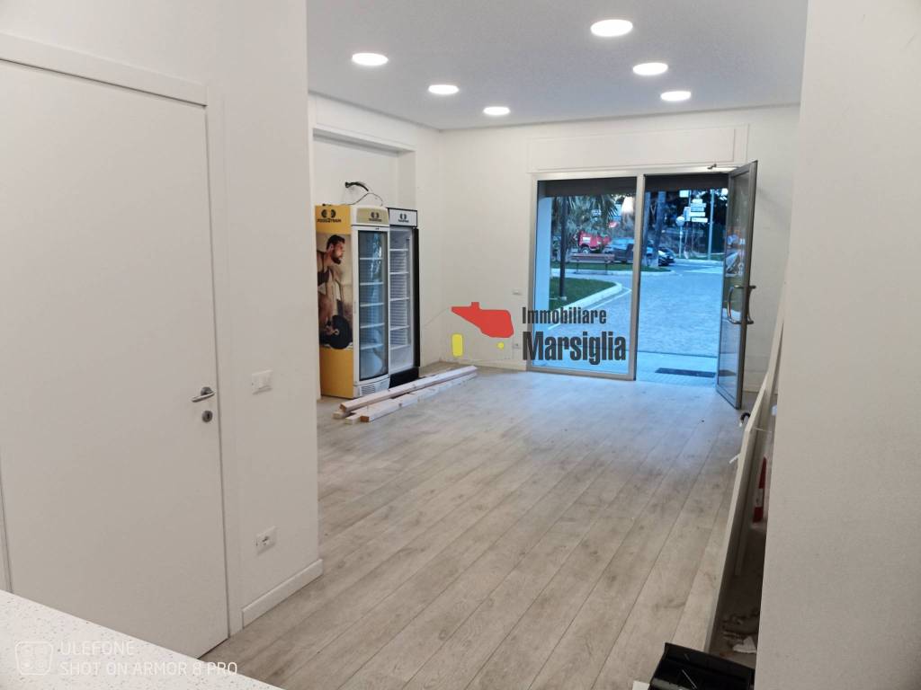 negozio in vendita a Sanremo