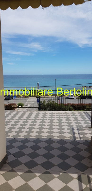 casa indipendente in vendita a Sanremo