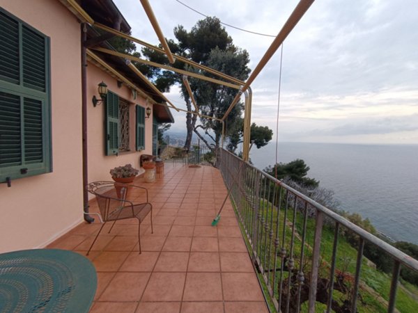 casa indipendente in vendita a Sanremo