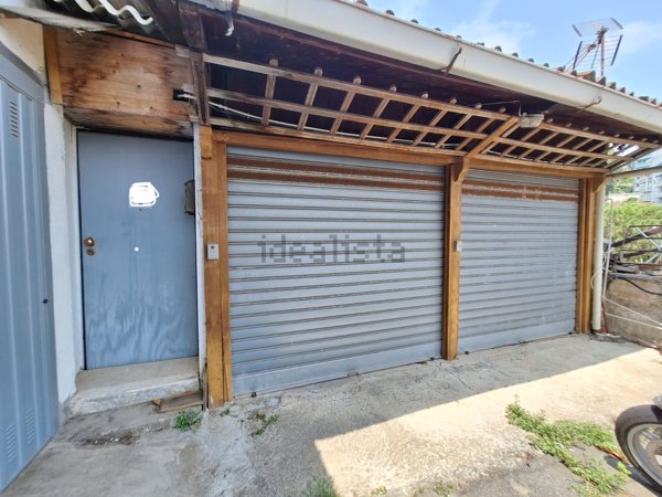 casa semindipendente in vendita a Sanremo in zona Coldirodi