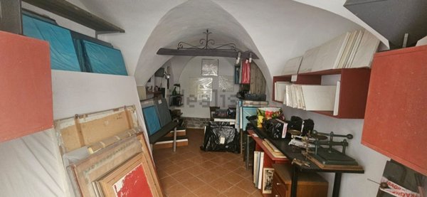 locale di sgombero in vendita a Sanremo