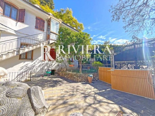 casa indipendente in vendita a Sanremo