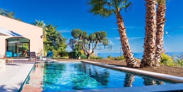 casa indipendente in vendita a Sanremo