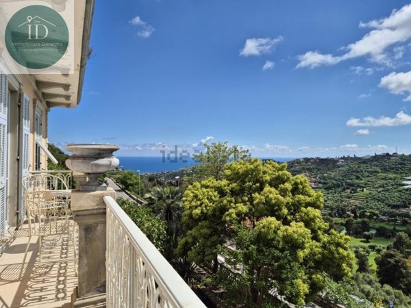 casa indipendente in vendita a Sanremo