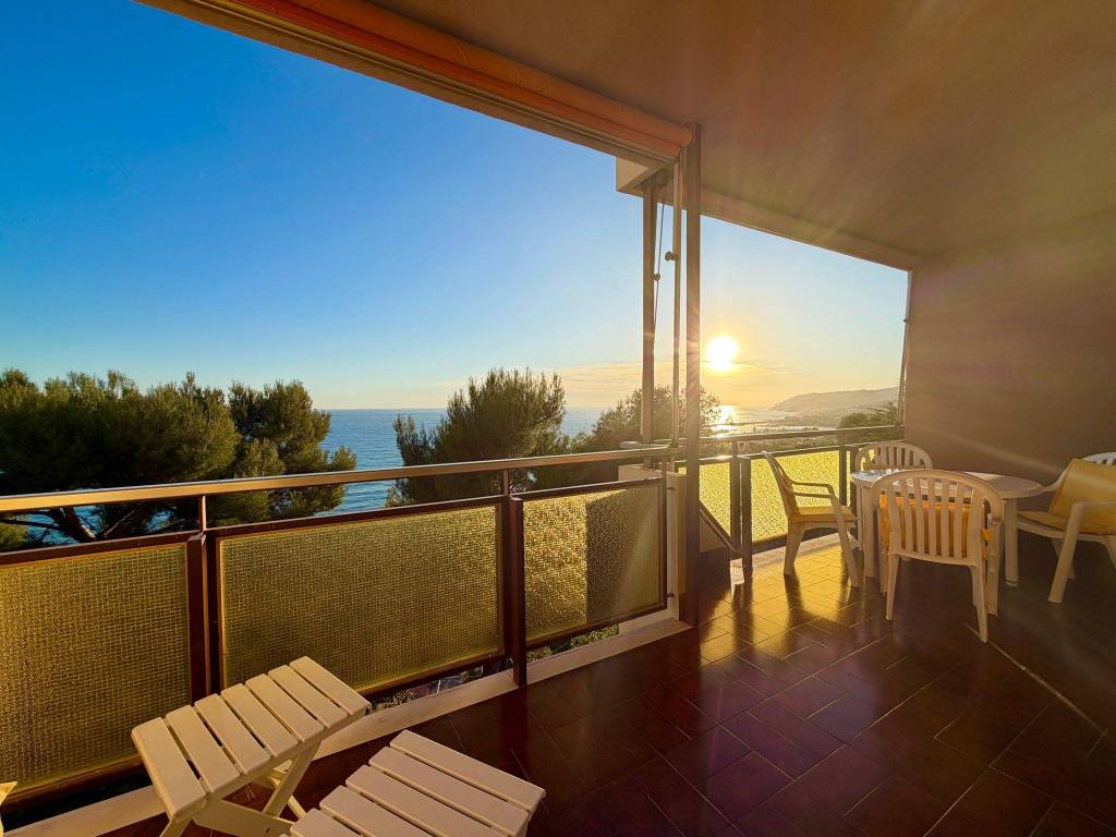 appartamento in vendita a Sanremo in zona Poggio