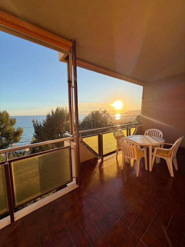 appartamento in vendita a Sanremo in zona Poggio