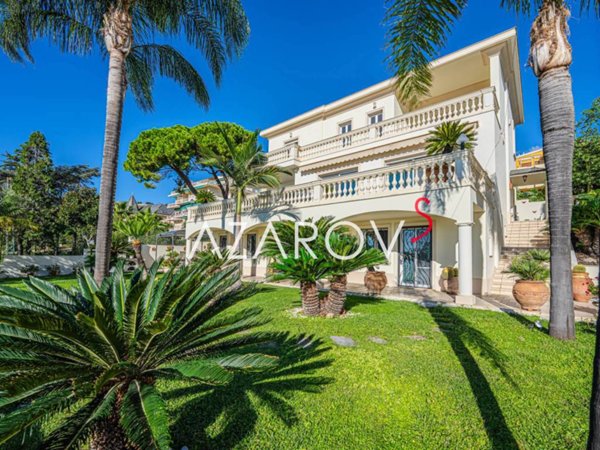 casa indipendente in vendita a Sanremo