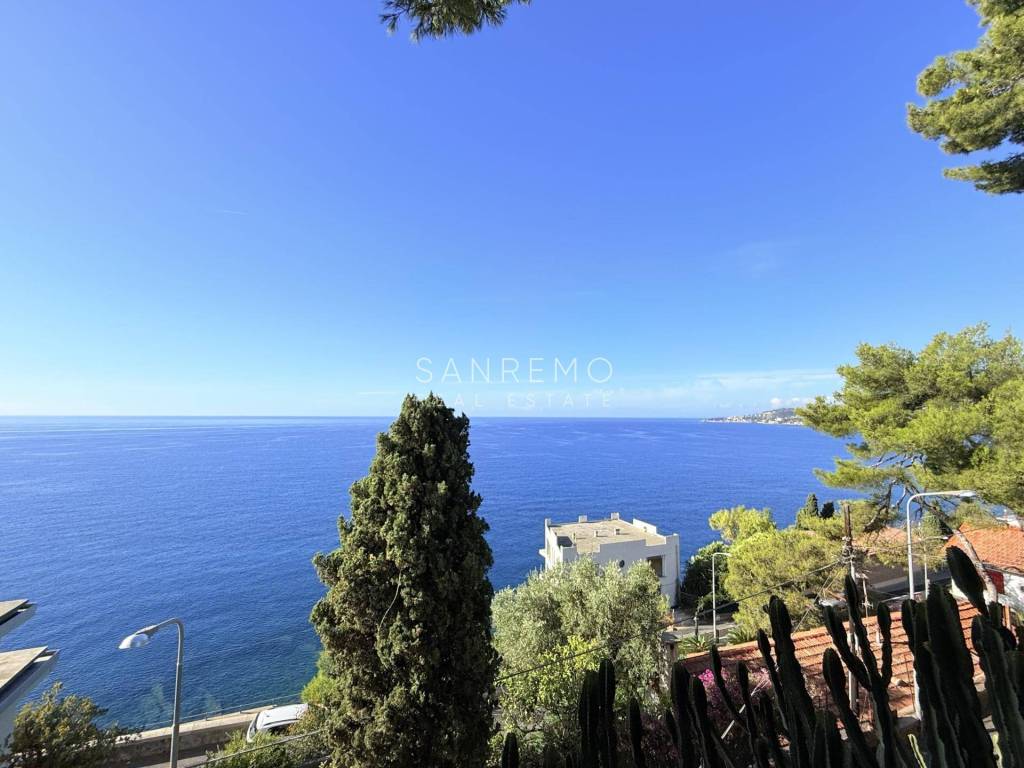 appartamento in vendita a Sanremo in zona Coldirodi