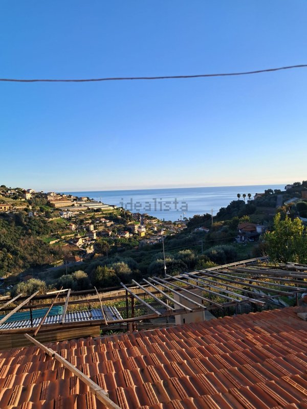 casa indipendente in vendita a Sanremo