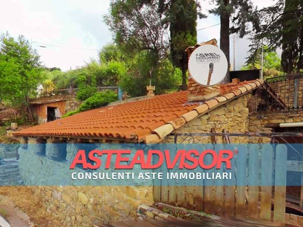 casa indipendente in vendita a Sanremo in zona San Romolo