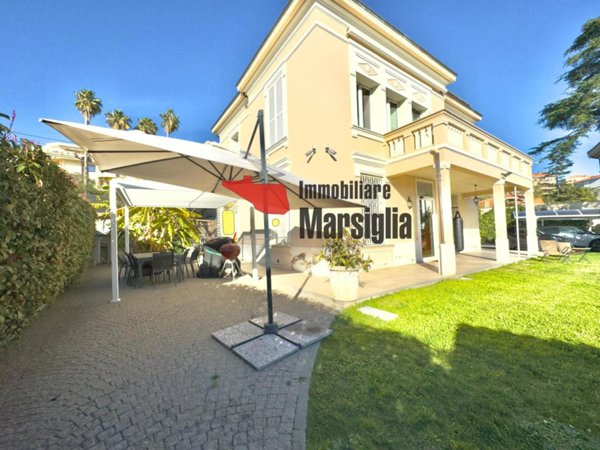 casa indipendente in vendita a Sanremo