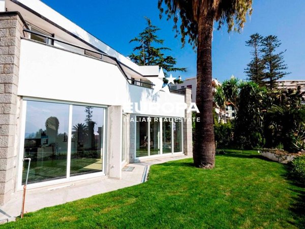 casa indipendente in vendita a Sanremo